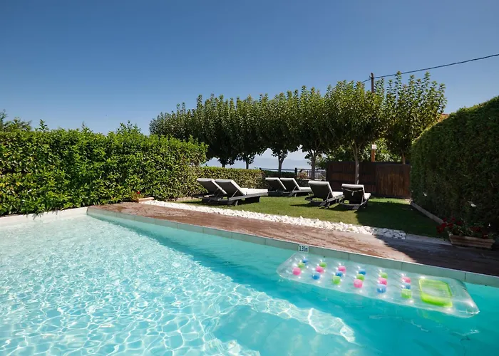 Sunny Exclusive Dio Hanioti